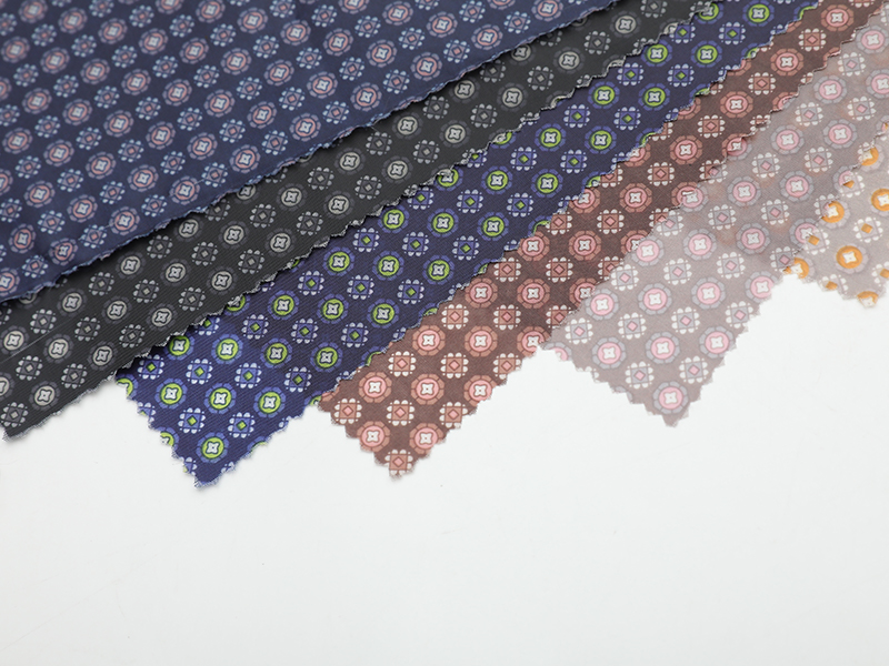 Kain poliester. Kain bercetak taffeta