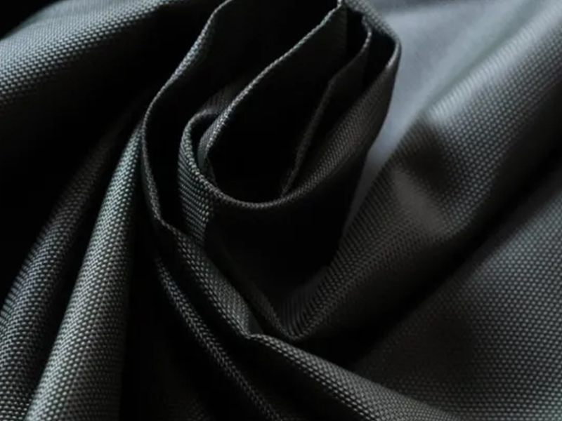 Kain Oxford Poliester Kalis Air 420d dengan Salutan PU