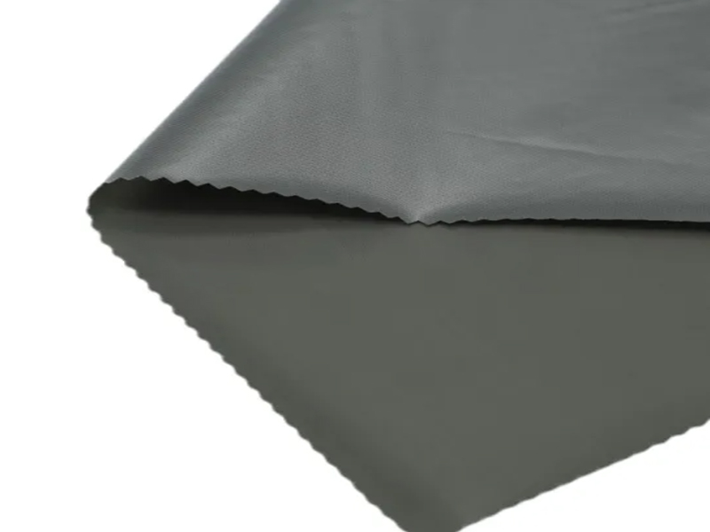 Kain Taffeta Poliester 210t Kalis Air dengan TPU Berikat untuk Jaket